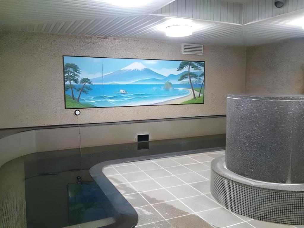 Business Hotel *