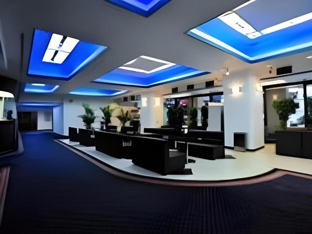 Business * Prefektura Tokio